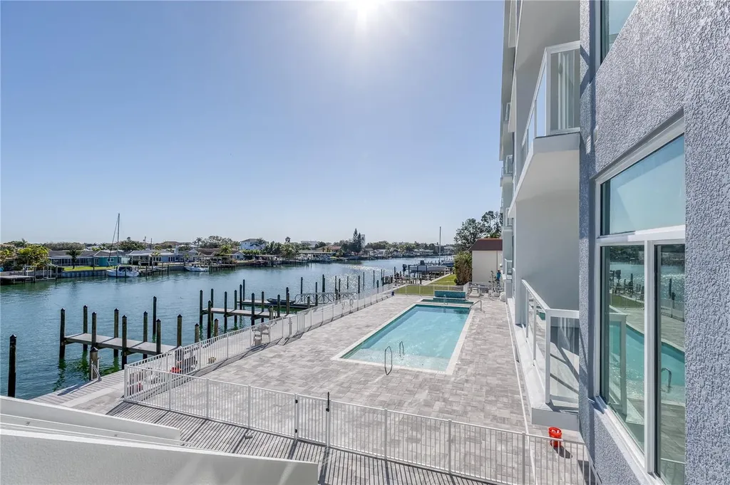 415 Island Way Clearwater Beach FL 33767