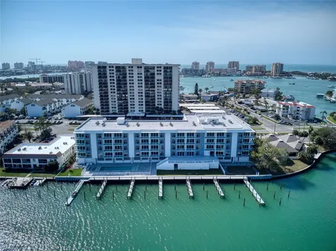 415 Island Way Clearwater Beach FL 33767