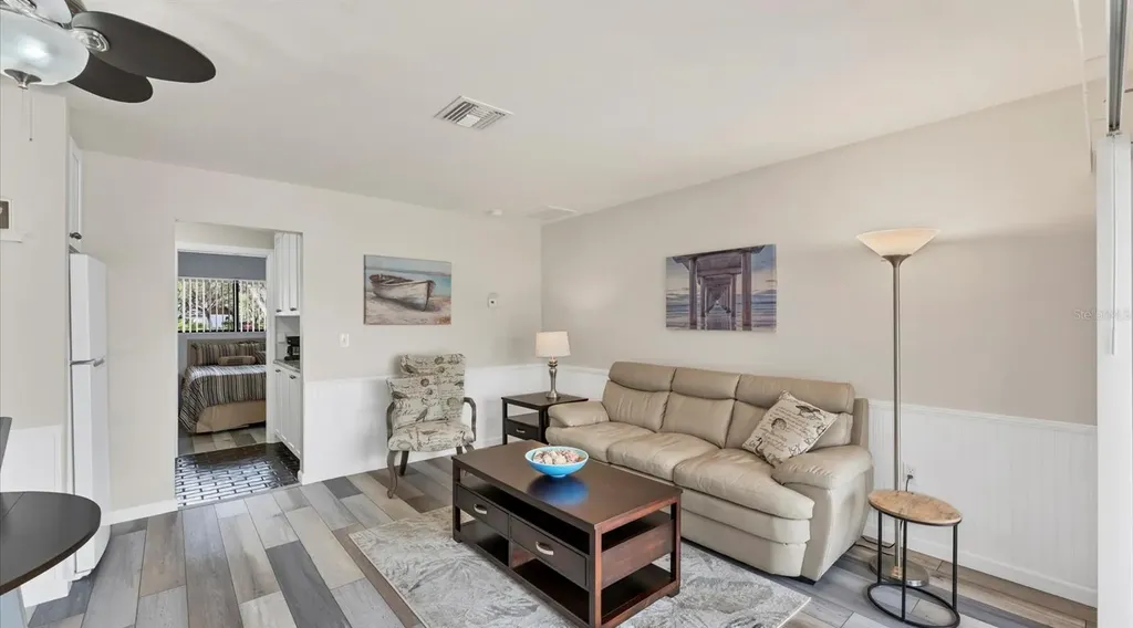 3503 Longmeadow Sarasota FL 34235