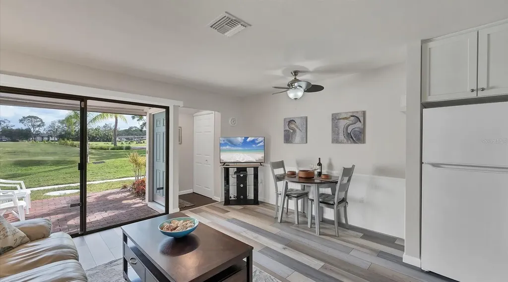 3503 Longmeadow Sarasota FL 34235