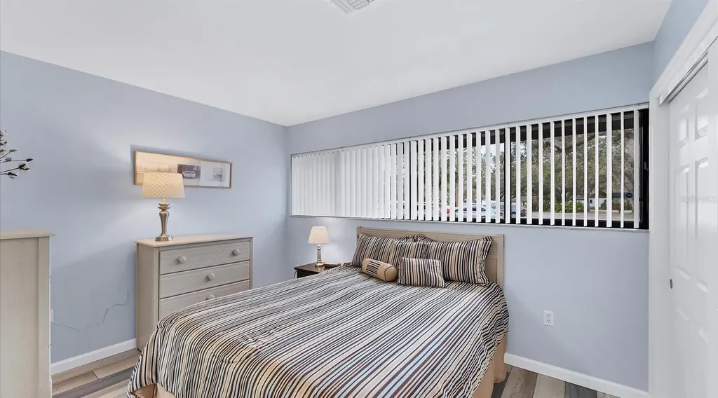 3503 Longmeadow Sarasota FL 34235