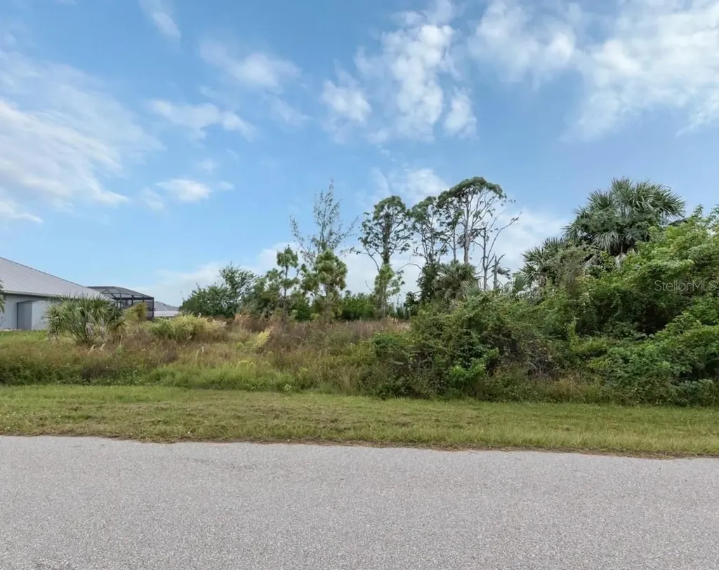 15664 Aldama Circle Port Charlotte FL 33981