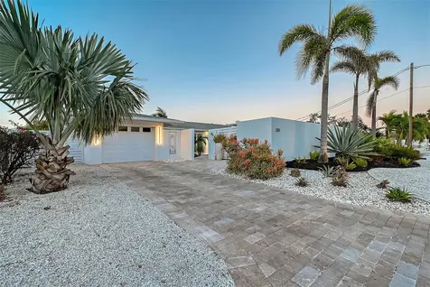 309 Avenida Milano Sarasota FL 34242