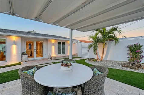 309 Avenida Milano Sarasota FL 34242