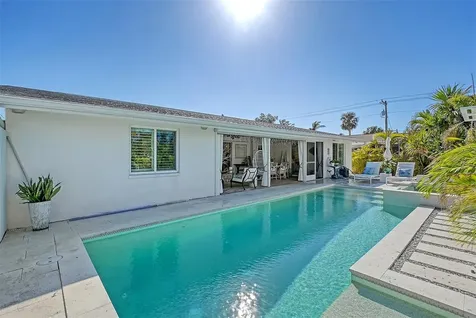 309 Avenida Milano Sarasota FL 34242