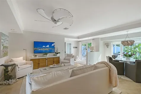 309 Avenida Milano Sarasota FL 34242
