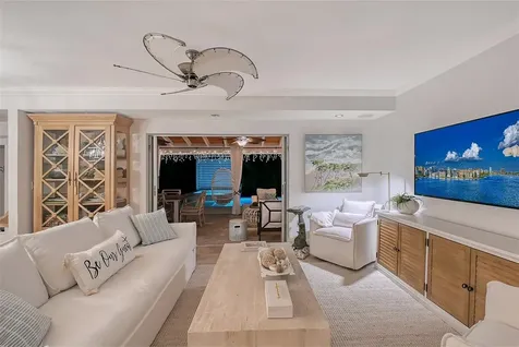 309 Avenida Milano Sarasota FL 34242