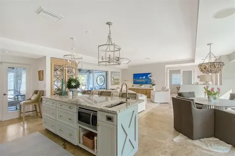 309 Avenida Milano Sarasota FL 34242