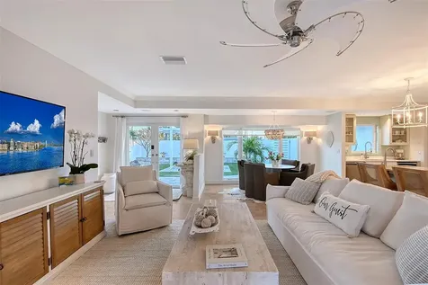 309 Avenida Milano Sarasota FL 34242