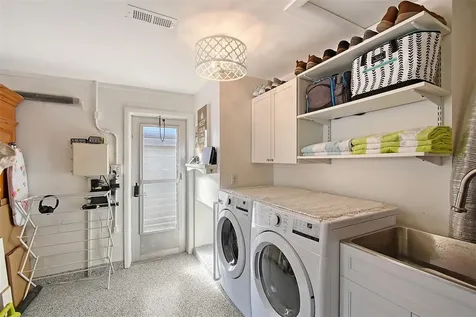 309 Avenida Milano Sarasota FL 34242