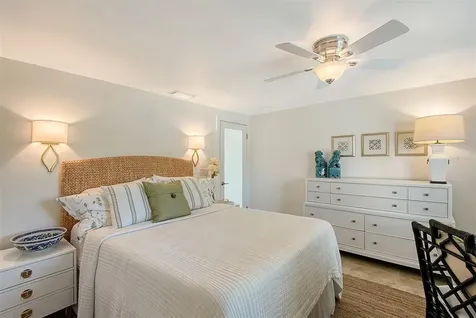 309 Avenida Milano Sarasota FL 34242