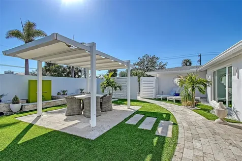 309 Avenida Milano Sarasota FL 34242