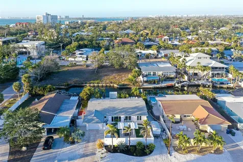 309 Avenida Milano Sarasota FL 34242