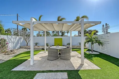 309 Avenida Milano Sarasota FL 34242