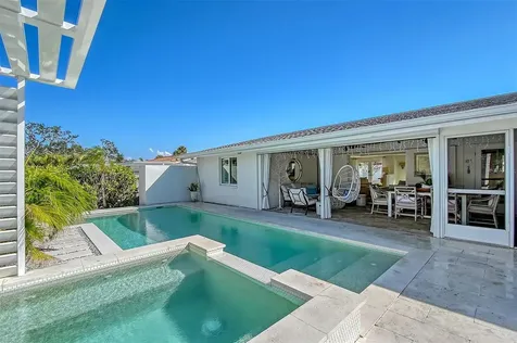 309 Avenida Milano Sarasota FL 34242