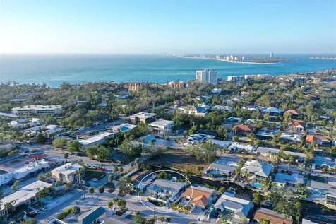 309 Avenida Milano Sarasota FL 34242