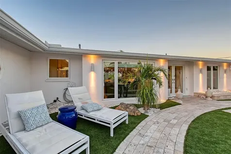 309 Avenida Milano Sarasota FL 34242