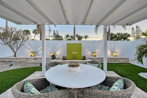 309 Avenida Milano Sarasota FL 34242