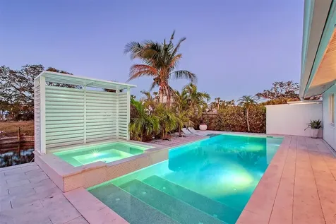 309 Avenida Milano Sarasota FL 34242