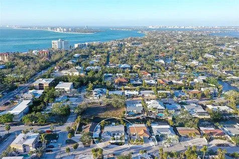 309 Avenida Milano Sarasota FL 34242