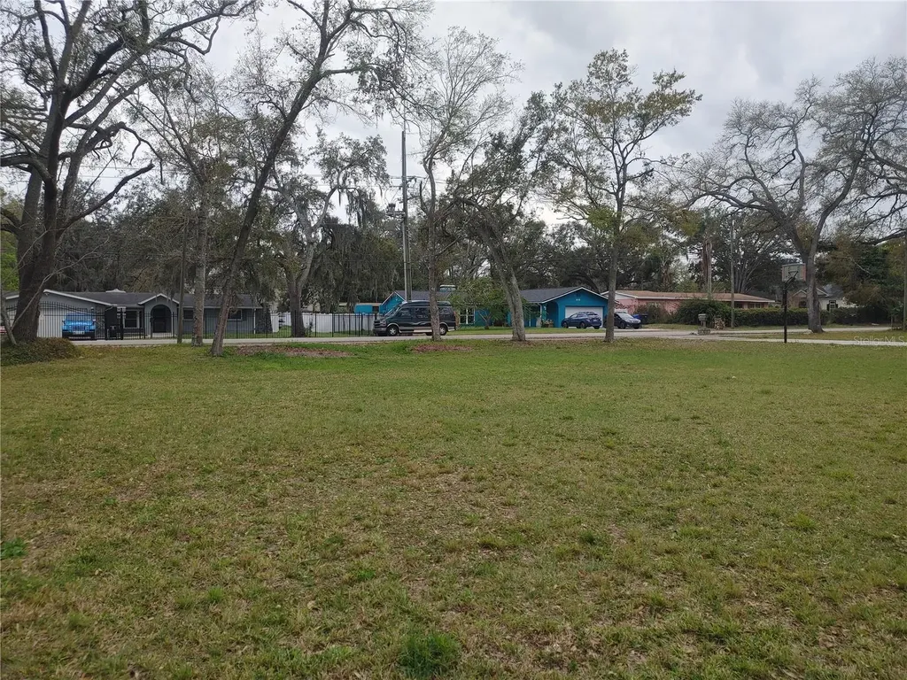 215 W 131st Avenue Tampa FL 33612