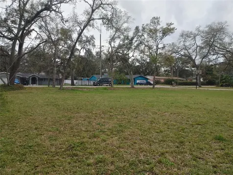 215 W 131st Avenue Tampa FL 33612