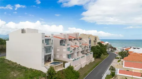 1 Shell Castle Club Humacao PR 00791