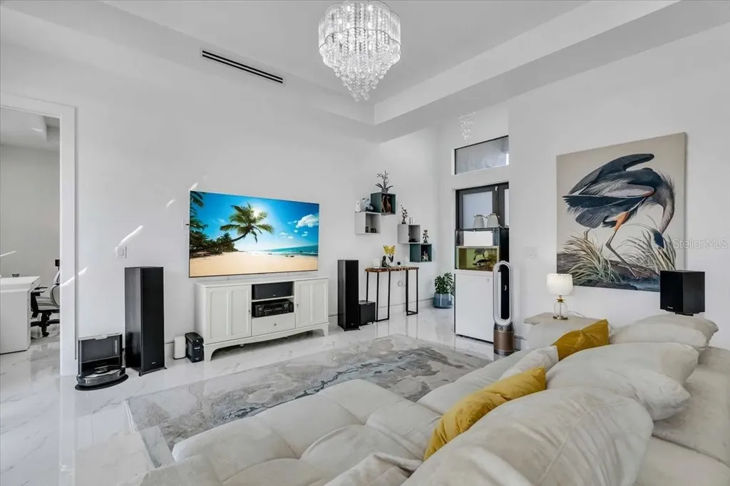 116 SE 5th Place Cape Coral FL 33990