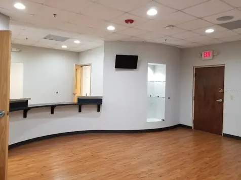 2572 W State Road 426 Oviedo FL 32765