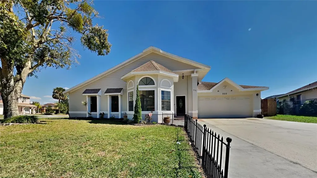 512 Lost Creek Court Kissimmee FL 34743