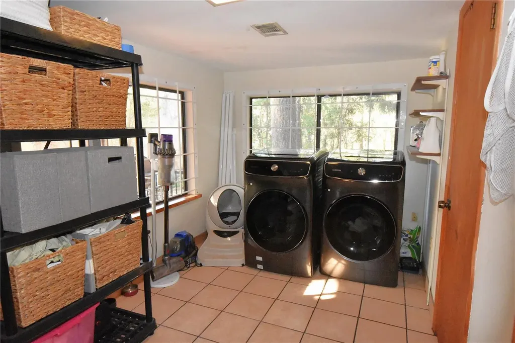 1302 SE Wacahoota Road Micanopy FL 32667