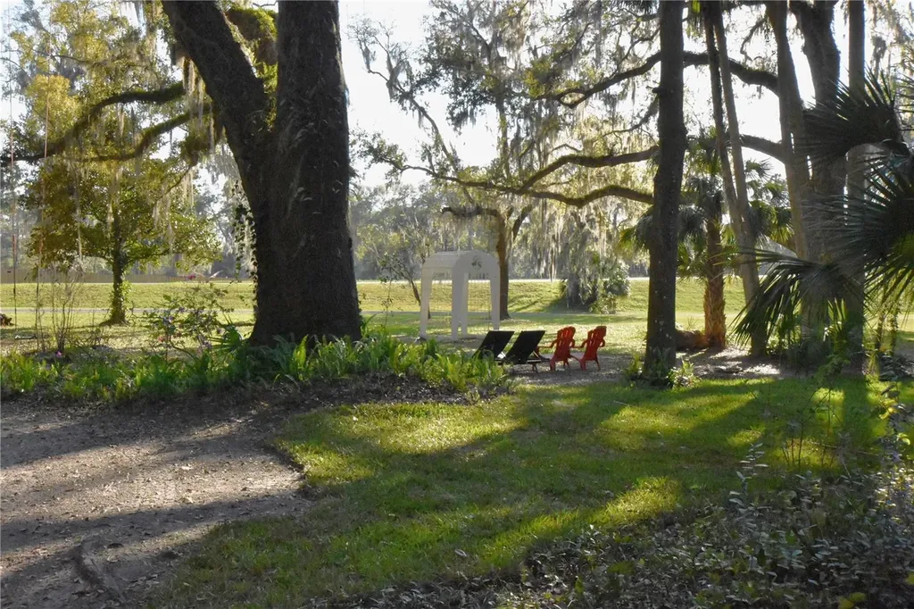1302 SE Wacahoota Road Micanopy FL 32667