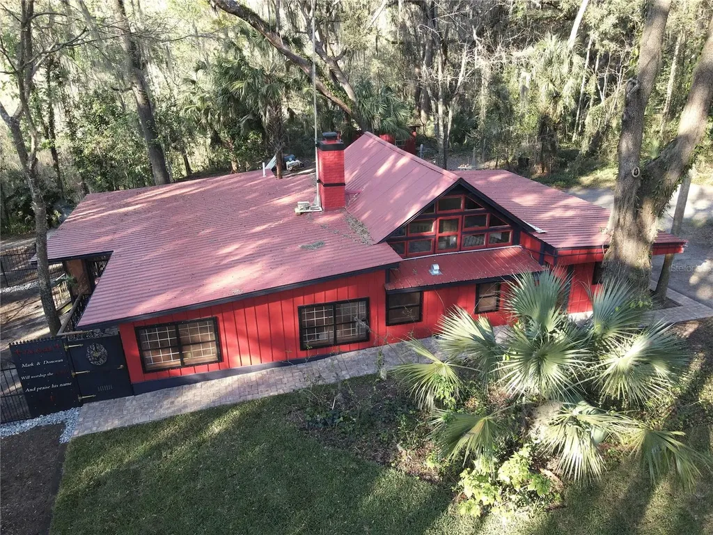 1302 SE Wacahoota Road Micanopy FL 32667