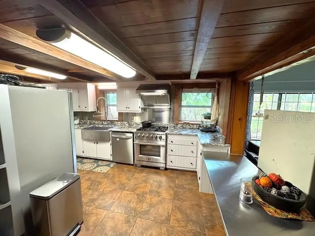 1302 SE Wacahoota Road Micanopy FL 32667