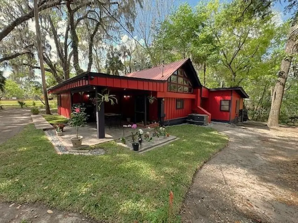 1302 SE Wacahoota Road Micanopy FL 32667