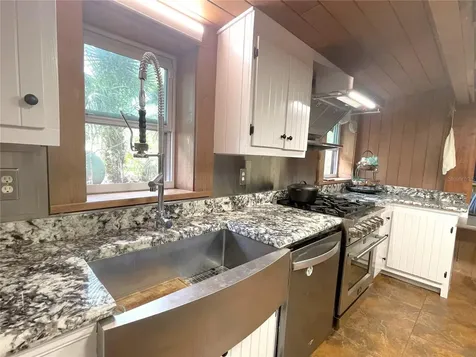 1302 SE Wacahoota Road Micanopy FL 32667