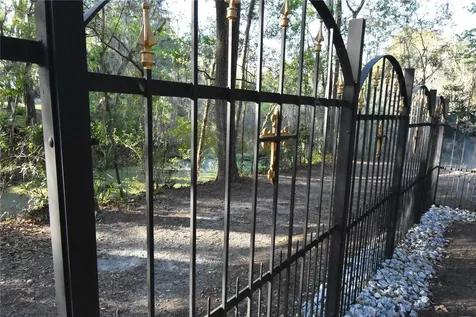 1302 SE Wacahoota Road Micanopy FL 32667