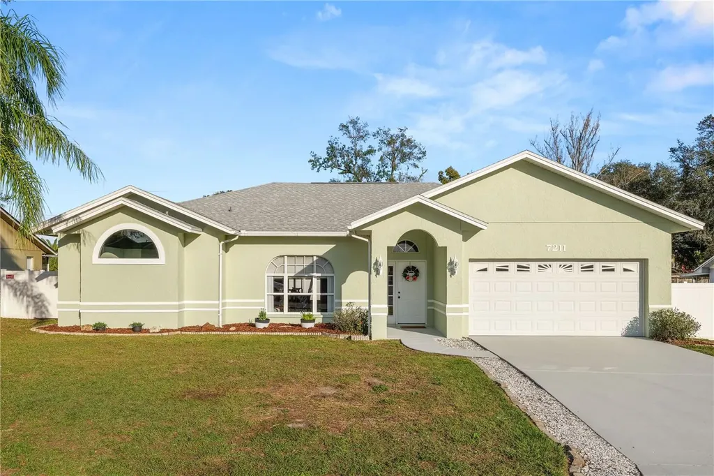 7211 Scenic Hills Boulevard Lakeland FL 33810