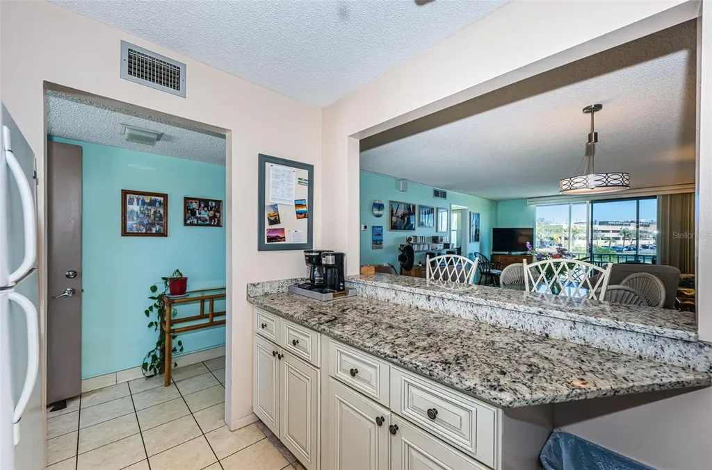 7405 Bay Island Drive S South Pasadena FL 33707