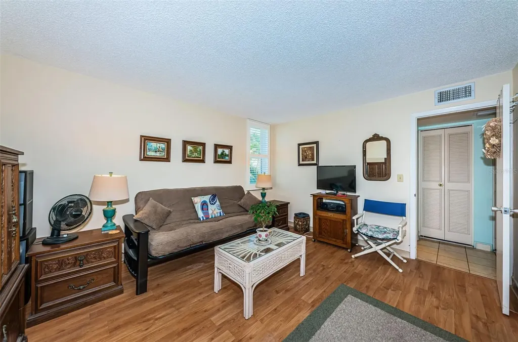 7405 Bay Island Drive S South Pasadena FL 33707