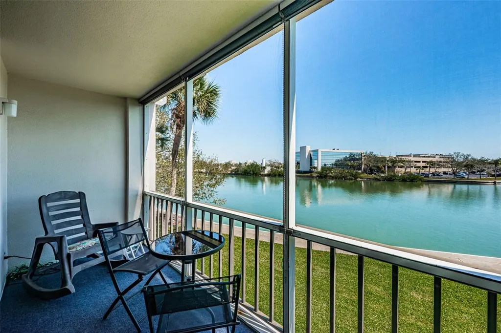 7405 Bay Island Drive S South Pasadena FL 33707