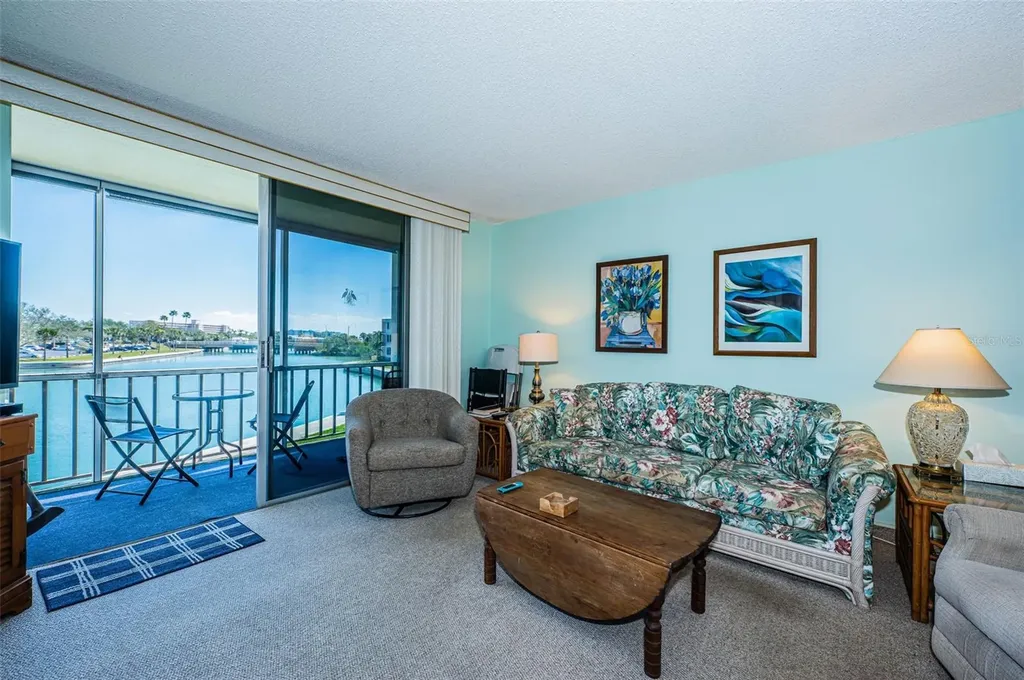 7405 Bay Island Drive S South Pasadena FL 33707