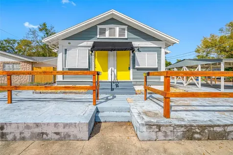 301 W Woodlawn Avenue Tampa FL 33603