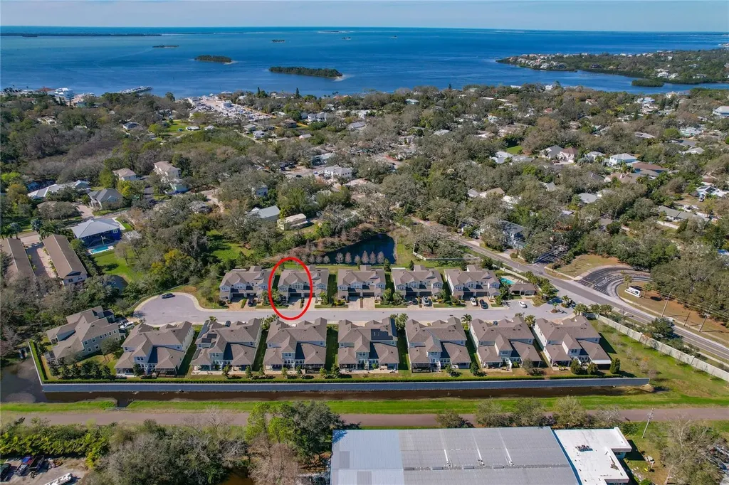582 Ozona Village Drive Palm Harbor FL 34683