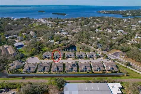582 Ozona Village Drive Palm Harbor FL 34683