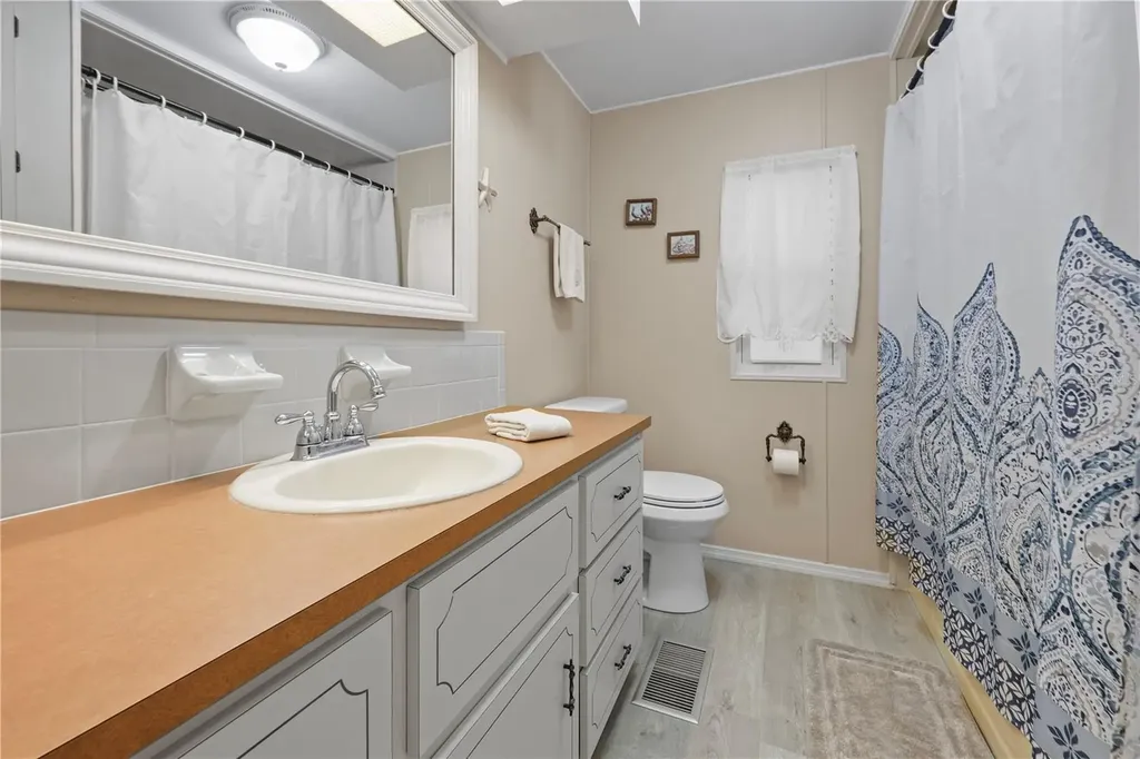 2100 Kings Highway Port Charlotte FL 33980