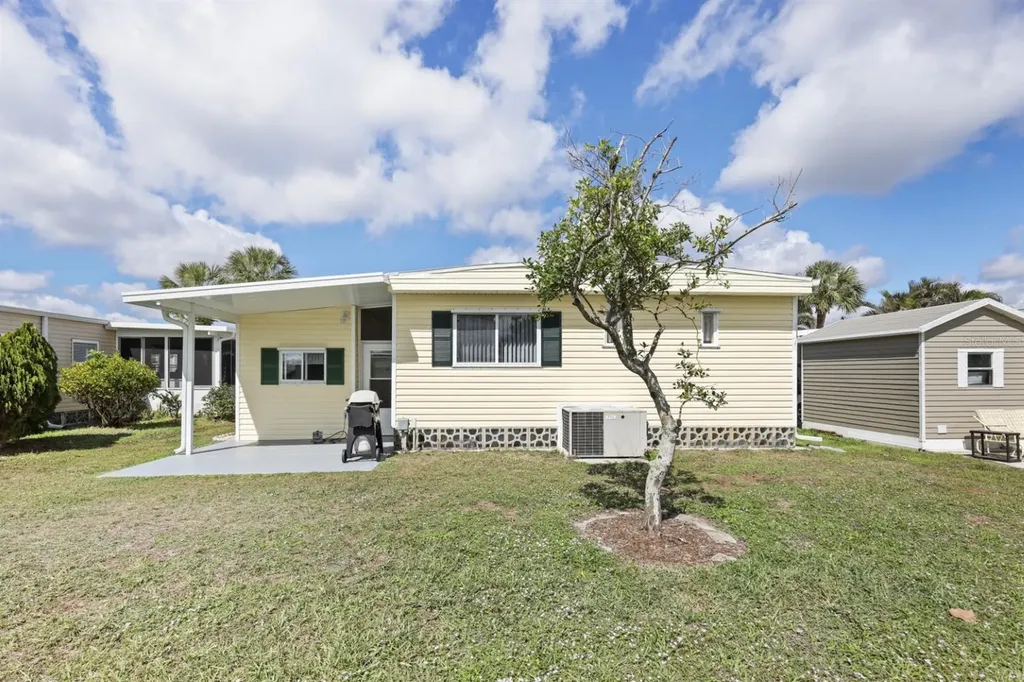 2100 Kings Highway Port Charlotte FL 33980