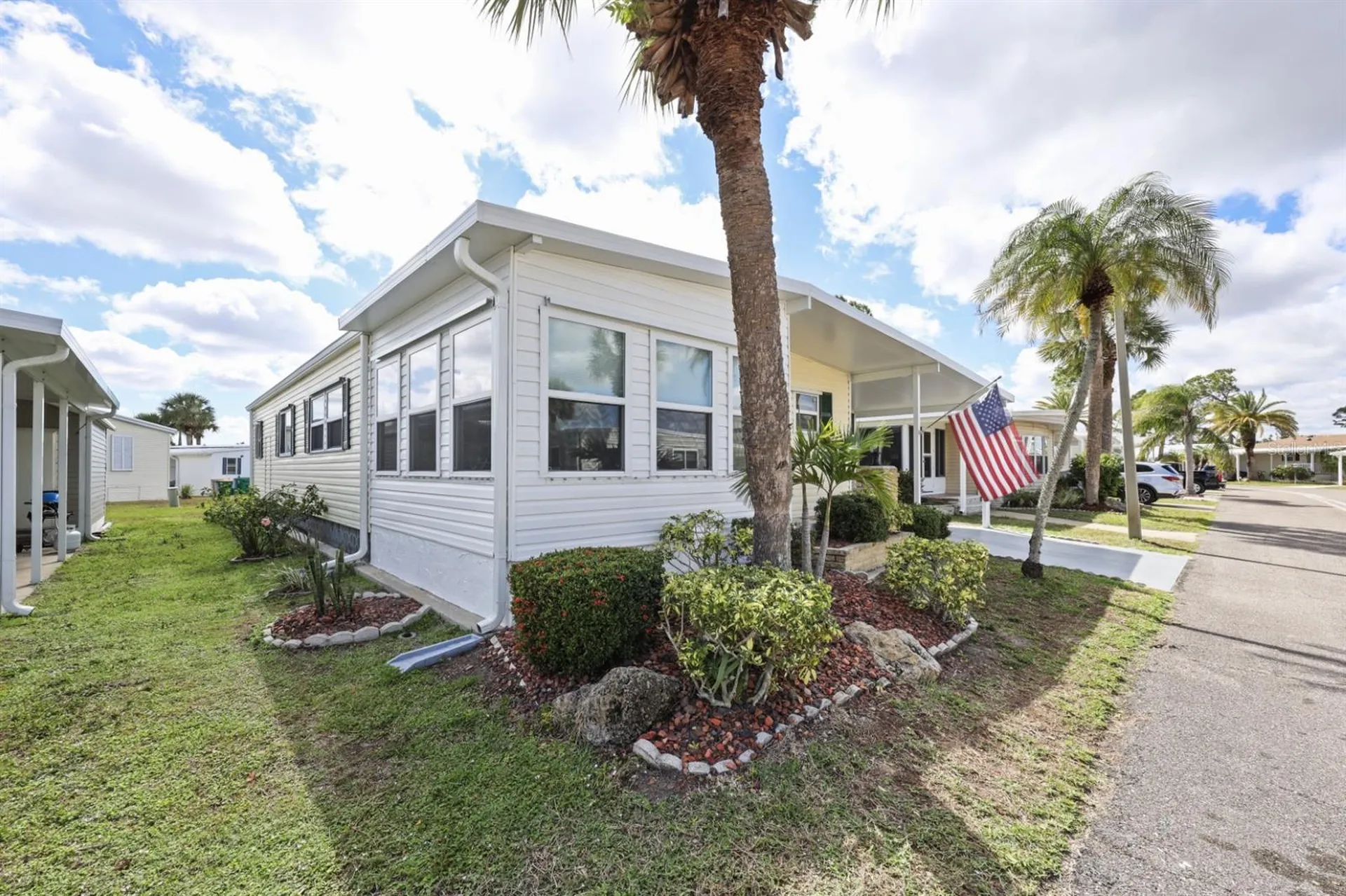 2100 Kings Highway Port Charlotte FL 33980