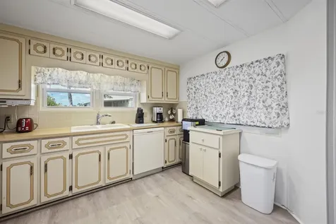 2100 Kings Highway Port Charlotte FL 33980