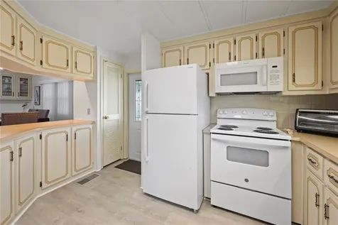 2100 Kings Highway Port Charlotte FL 33980